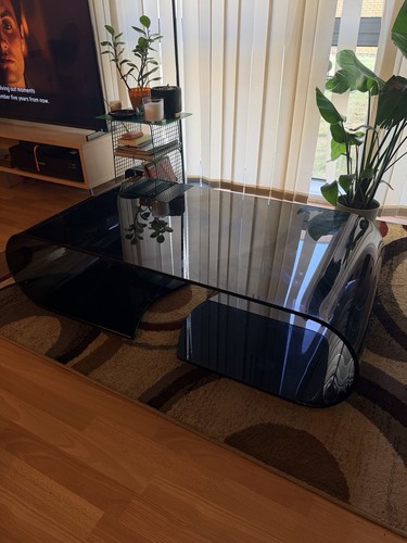 Large modern black curved wavy - large,